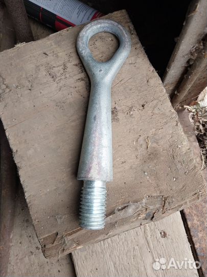 Буксировочный крюк на lancer10