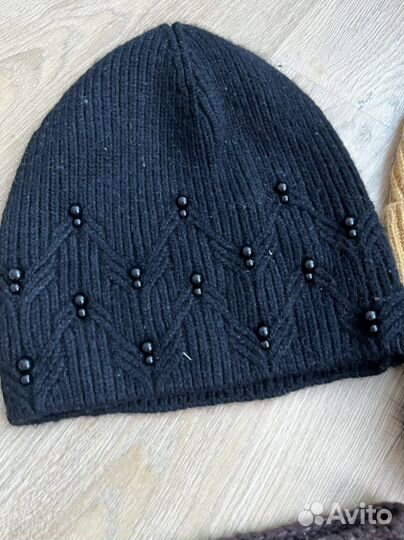 Шапка демисезонная зимняя женская