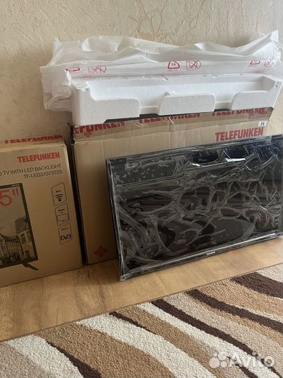 Продам телевизор новый