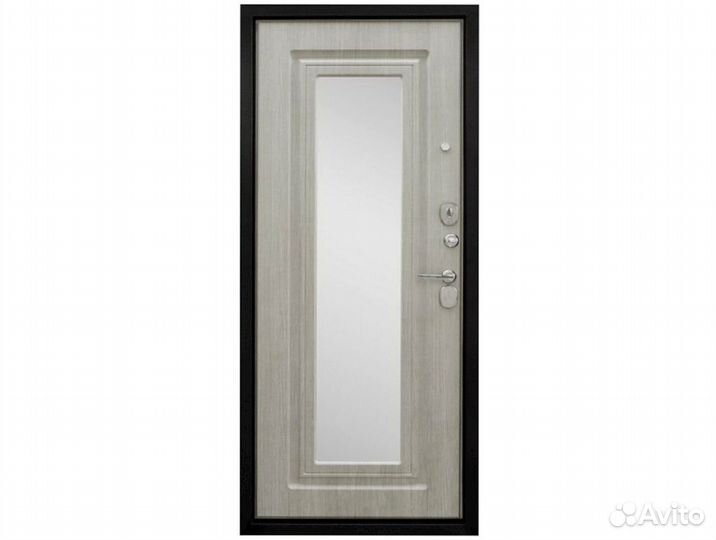 Входная дверь (отделка на выбор)