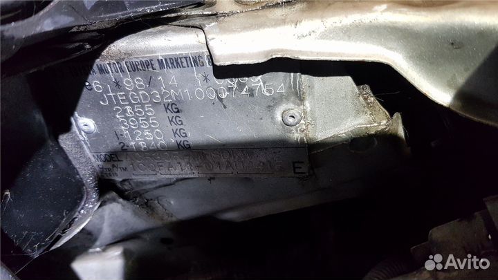 Разбор на запчасти Toyota Previa (Estima)