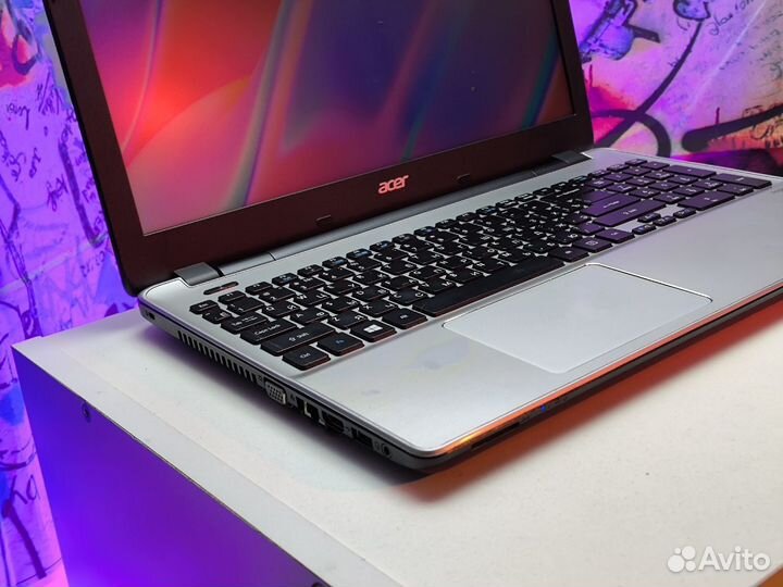 Игровой ноутбук acer : I5 / 8GB / Geforce 840M