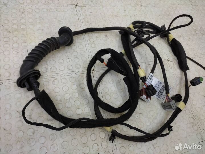 Проводка багажника левая Renault Arkana 2018