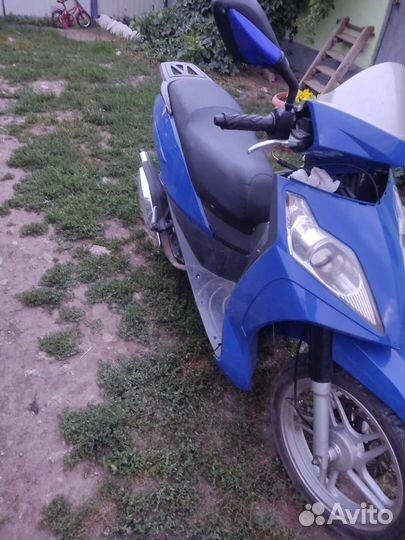 Скутер 4х тактный