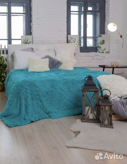 Пледы пушистые