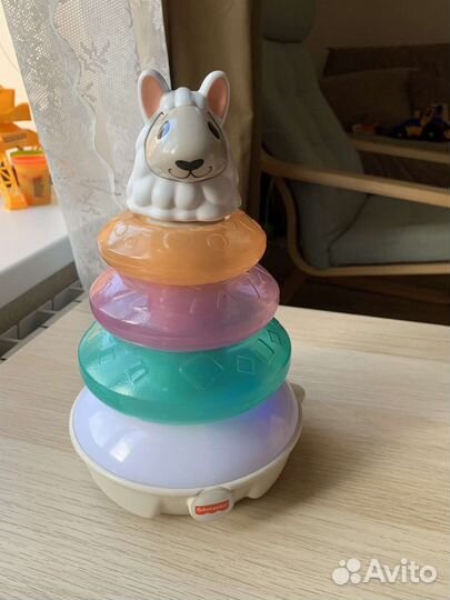 Пирамидка Лама Fisher price