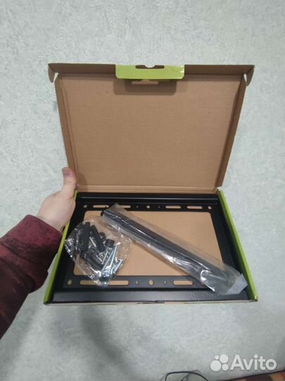 Кронштейн для телевизора на стену