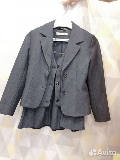 Школьный костюм для девочки 136-140