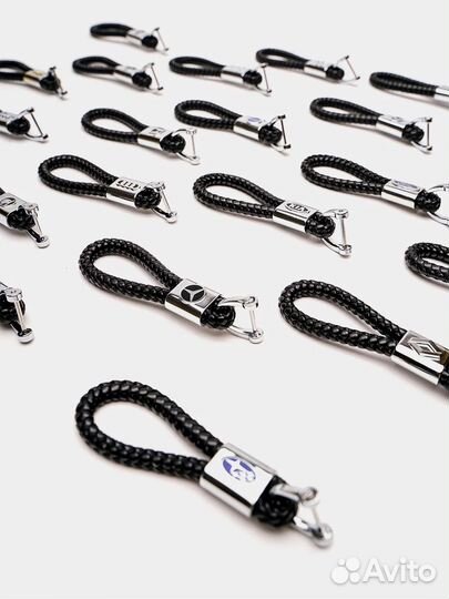 Брелок автомобильный плетёный плетенка