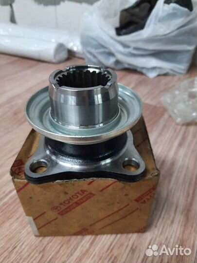 Фланец кпп задний Toyota Land Cruiser