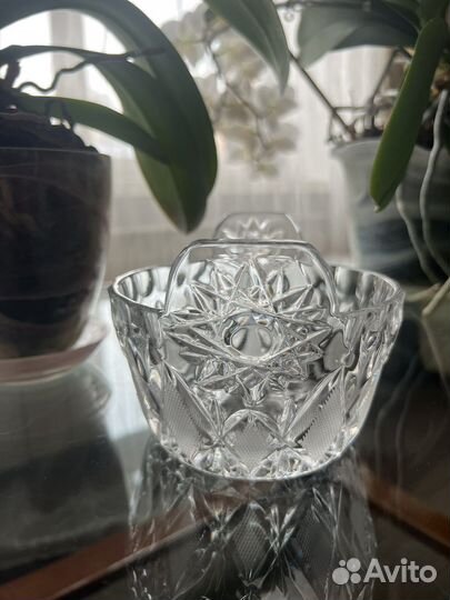 Хрустальная конфетница