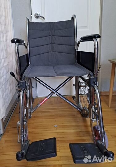 Инвалидная коляска складная