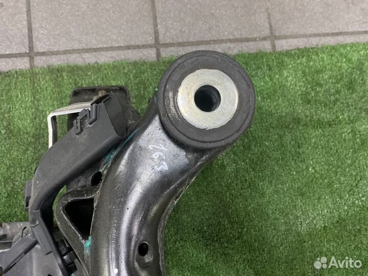 Подрамник подвески передний Mercedes-Benz