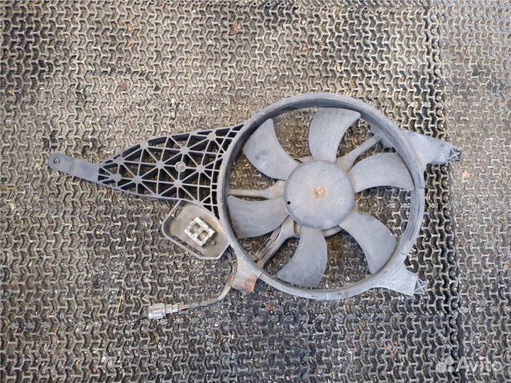 Вентилятор радиатора Nissan Navara, 2005