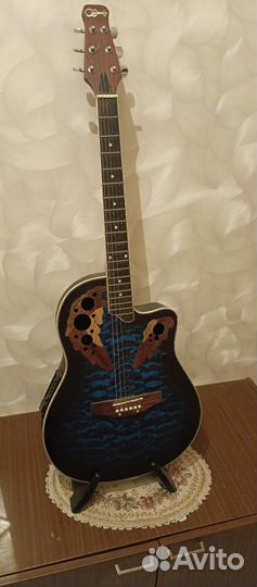 Акустическая гитара