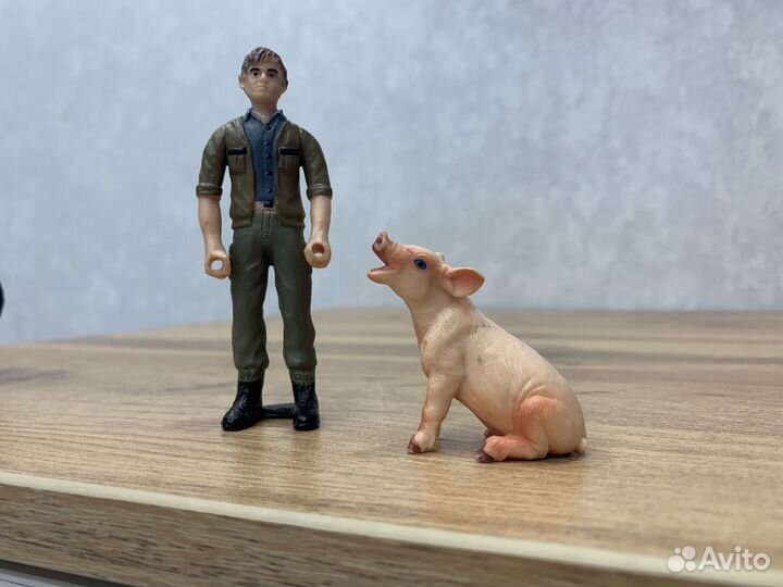 Игрушки фигурки животных 