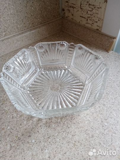 Хрустальная ваза