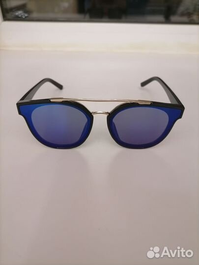 Солнцезащитные очки женские reserved