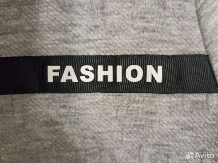 Платье для девочки новое