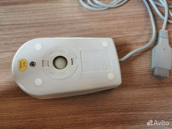 Ретро компьютерная мышь. Новая