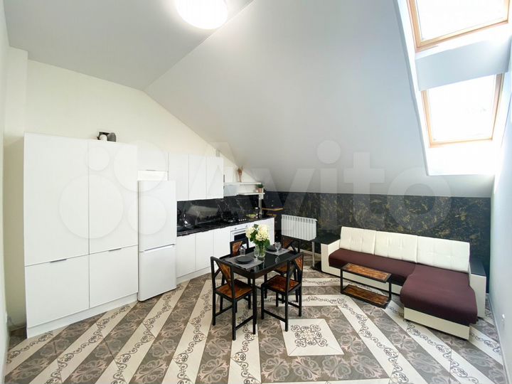 1-к. квартира, 73 м², 4/4 эт.