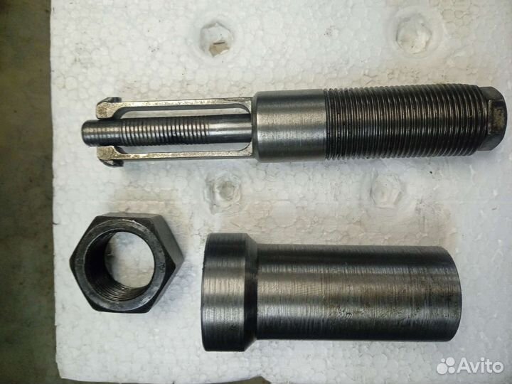 Съёмник для снятия стаканы форсунок 4JX1