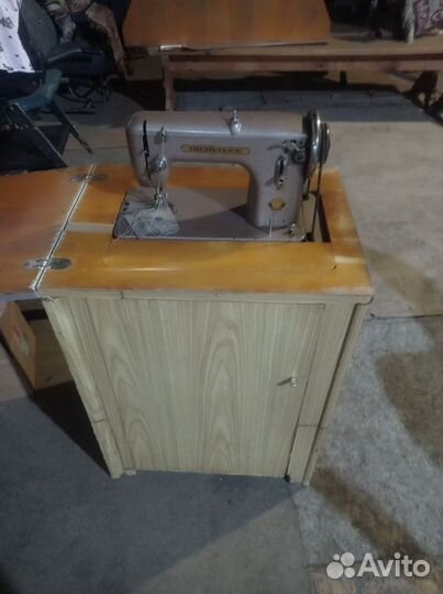 Швейная машина подольск ножная