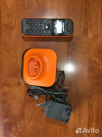 Мобильный телефон