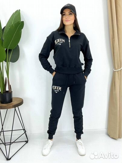 Спортивный костюм женский nike