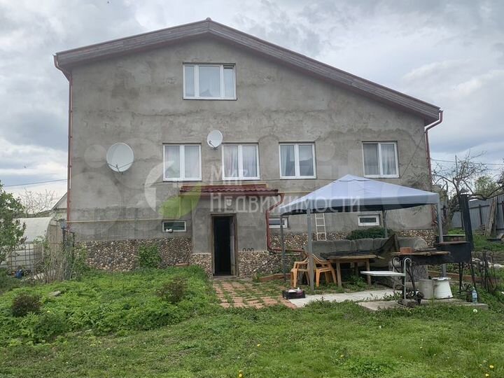 Дом 244,6 м² на участке 15 сот.