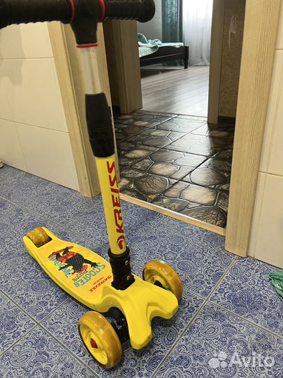 Продаю детский самокат
