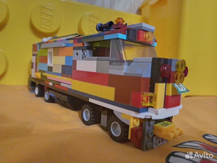 Лего локомотив (Реальная модель npcu F40PH)