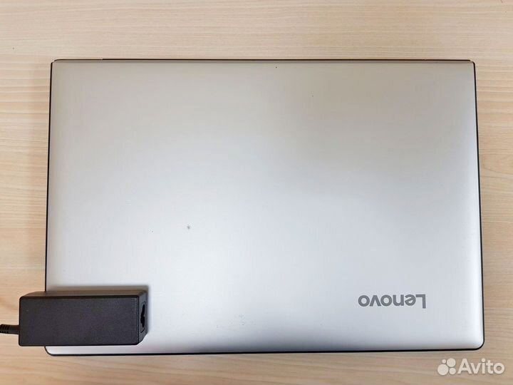 Ноутбук Lenovo на Core i3 6006U с Видеокартой 2Гб