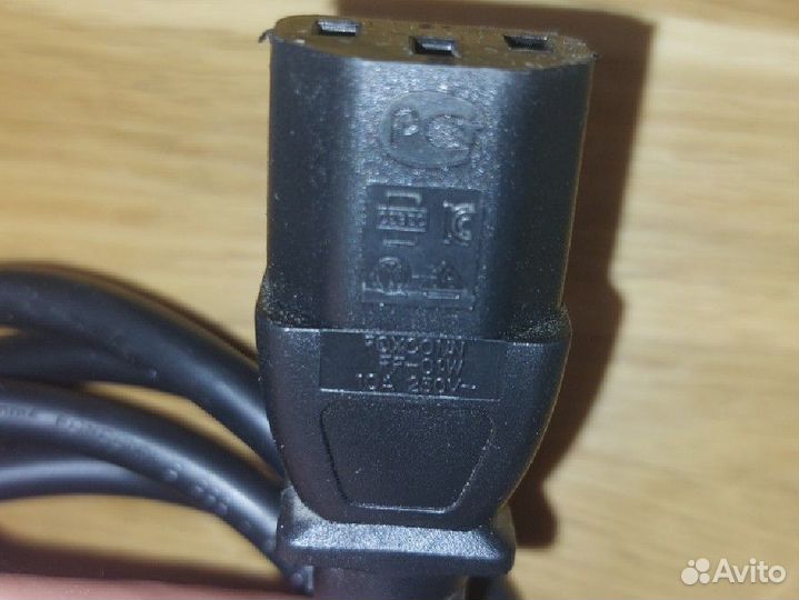 Кабель питания для компьютера