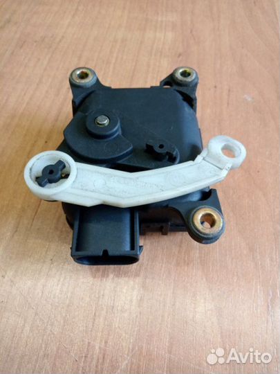 Моторчик заслонки отопителя (печки) Volkswagen