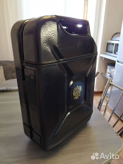 Мини бар из канистры