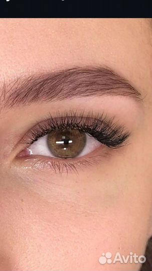 Наращивание ресниц, оформление бровей