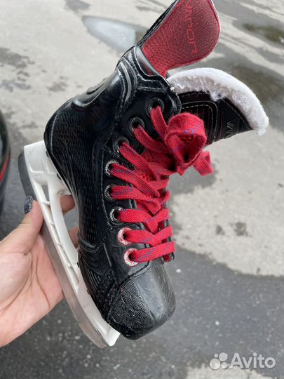 Хоккейные коньки bauer