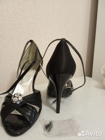 Босоножки женские 37 размер новые