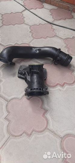 Колектор впускной ом651