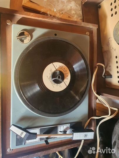Проигрыватель винила СССР Россия 323