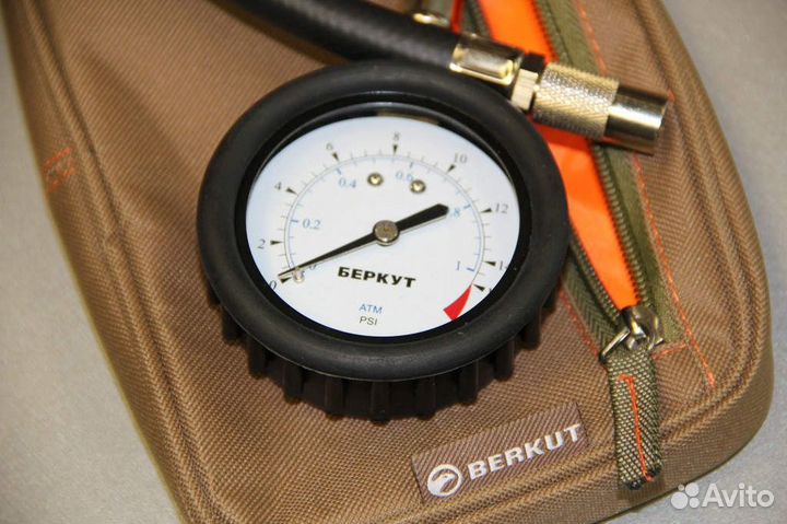 Автомобильный манометр berkut TG-73