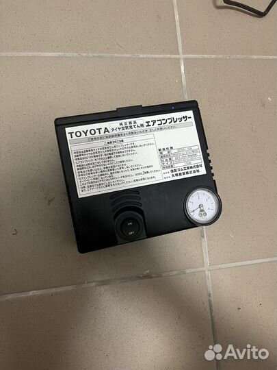 Компрессор автомобильный Toyota оригинал