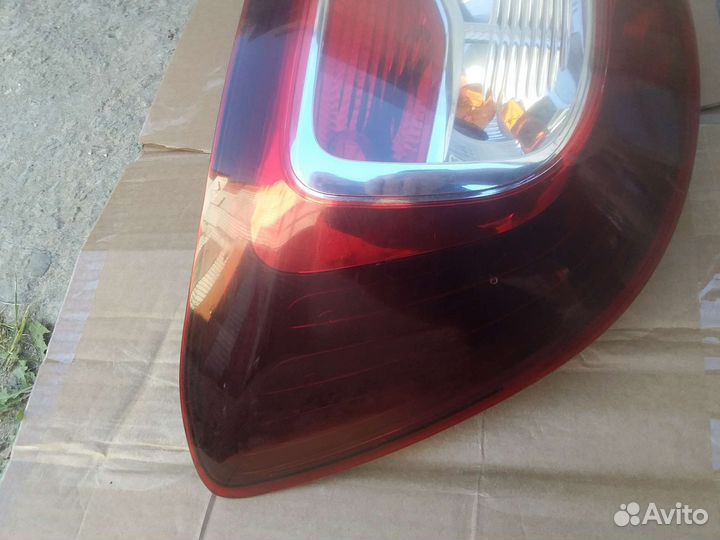 Renault sandero 2 фонарь задний левый