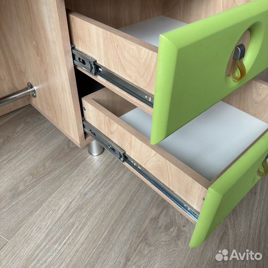 Детский стол