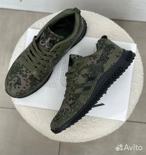 Кроссовки мужские Adidas летние