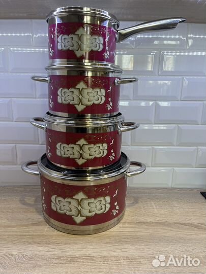 Набор кастрюль