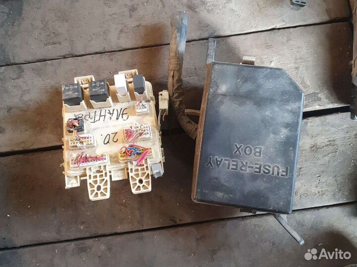 Блок предохранителей Hyundai Elantra XD