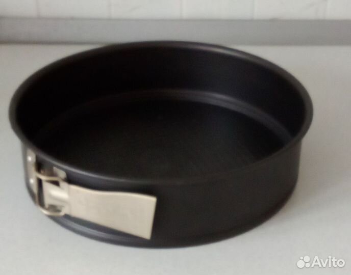 Форма для выпечки 26x5.5 см, круглая разъемная