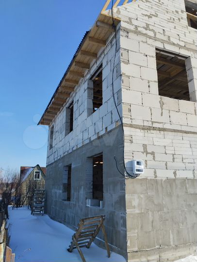 Дом 210 м² на участке 4 сот.